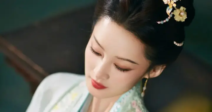李沁，一身清雅，回眸古韵时光