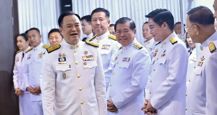 特朗普调停遭打脸！泰国无视美贸易威胁，出兵封锁柬埔寨海上命脉