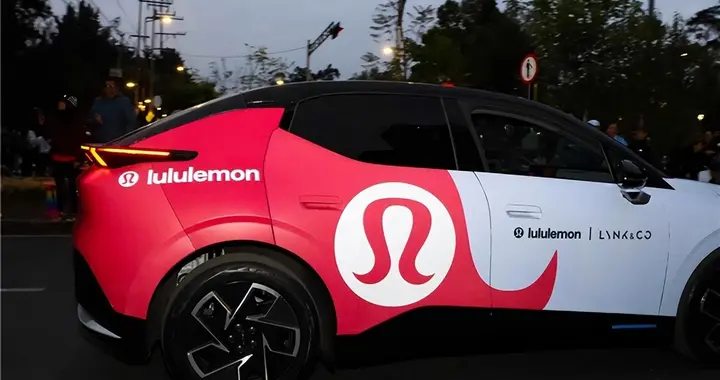 潮动海外！领克 Z20 痛车亮相lululemon墨西哥跑步活动
