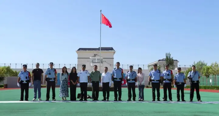 《雷锋赋》汉隶长卷巡展走进宁夏服刑人员入监教育中心