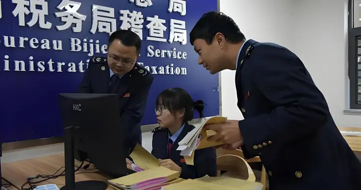 5300亿资本大逃亡！国家严查1.5万富豪组团移民，这次动真格了