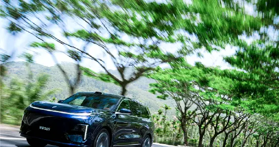 被喷“没诚意”？深蓝S09前双叉臂 + 空气悬架，山路带娃不晕车