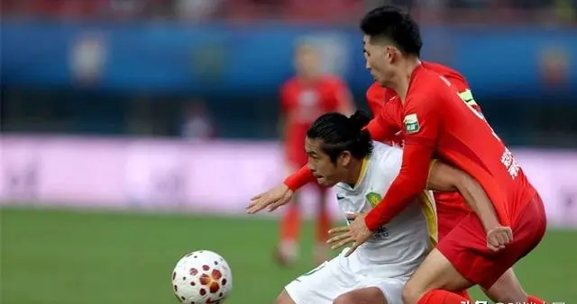 三球落后连轰四球！国安上演疯狂大逆转