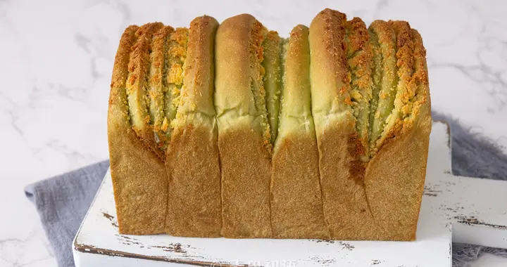 斑斓椰蓉吐司，手把手教你学会，香到迷糊！