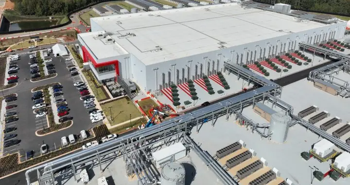 微软亚尔特兰大的AI超级工厂上线