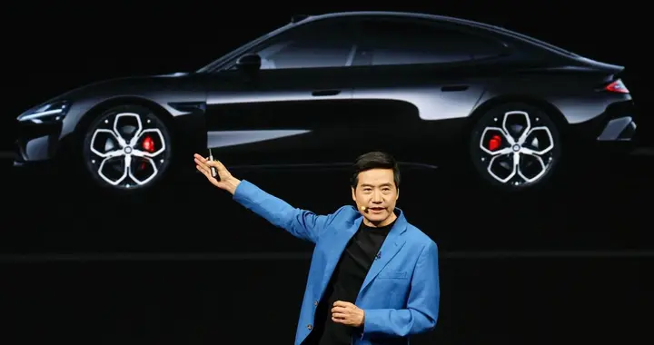 你喜欢雷军还是张雪？董倩一句话说透人们喜欢张雪的原因，真相了