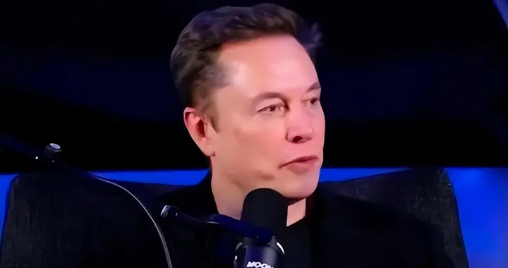 马斯克发出失业预警！大批工作被AI取代，中产都躲不过，百姓咋办