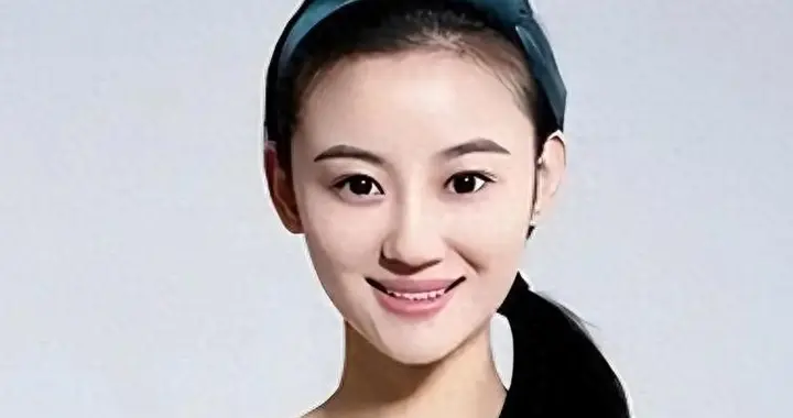 原来她早已去世！全身溃烂不治而亡，被全家8口人吸了26年多血！