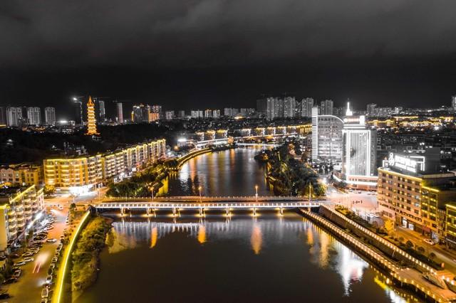 万年欢•赞中国南康百家姓和谐城