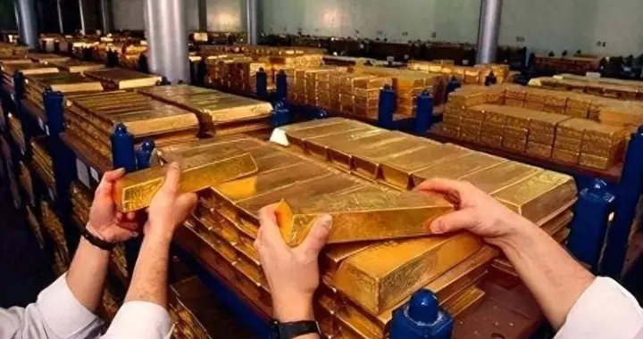 金价暴跌背后：为何央行持续买入却难挡黄金跳水？