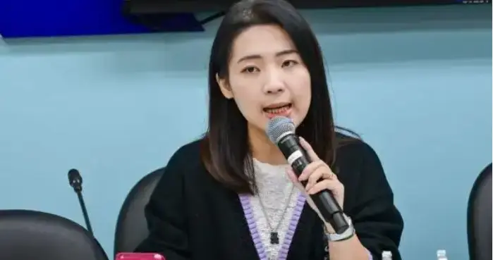 太提气！徐巧芯力挺郑丽文两岸政策，坚定重申 “两岸同属一中”