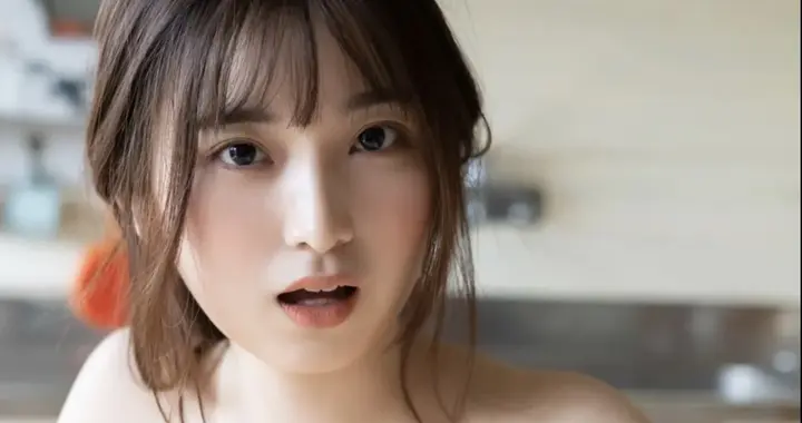 💞斋藤爱莉💞：2003年出生的日系淡颜透明少女写真偶像