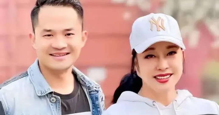 刘晓庆私密聊天记录全网疯传，律师称 转发的每个人可能都违法了