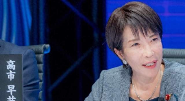 高市早苗刚后退一步，麻生太郎跳出来拱火，冥顽不灵挑战中方底线