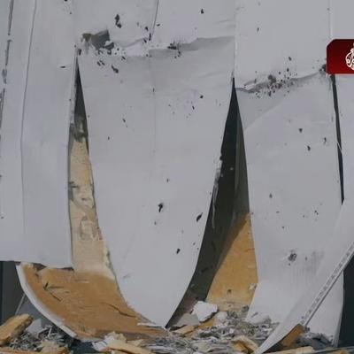 激情迷彩说：半岛电视台画面显示，位于卡塔