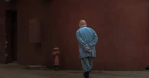 一个老僧的告诫：人在转运前，往往会出现这三个“反常”迹象