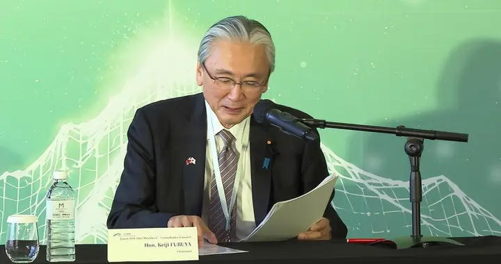 迟迟不对华道歉，中方一发制裁，日本就无法接受，还要求收回成命