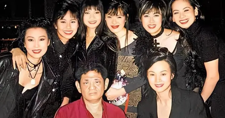 他年赚56亿花20亿泡妞，家中养着百位美女，晚年留给儿子26亿巨债