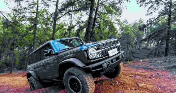 2026款福特烈马荒地版：39.98万沙丘白，60年经典藏不住的高姿态