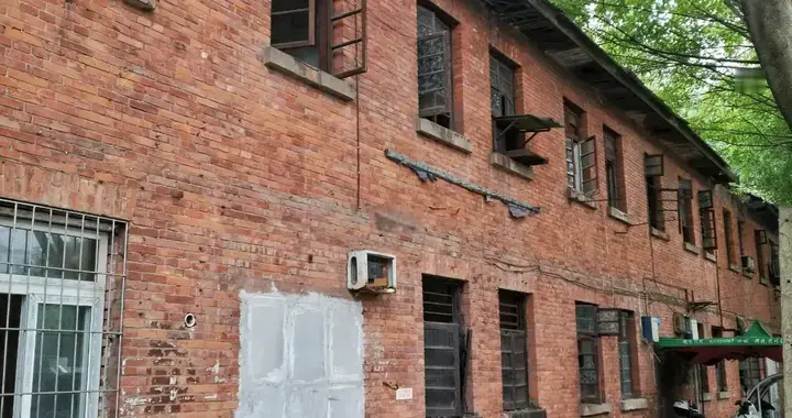 百姓对于“老旧住房自主更新、原拆原建”的喜与忧