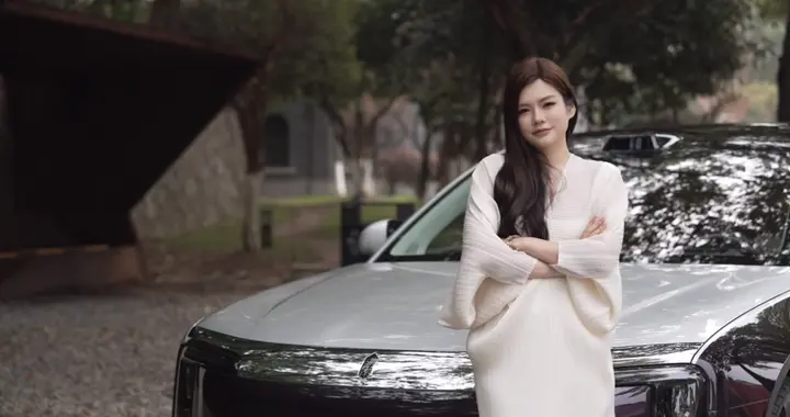 耗时3个月集结数位非遗传人，尊界车主把皇家云锦织进了星空顶