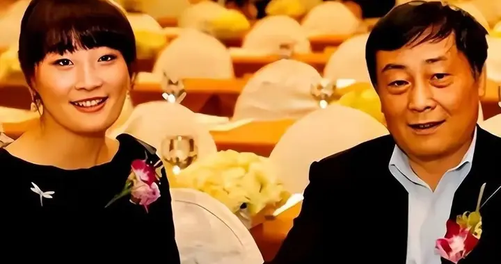 恭喜宗馥莉！放下娃哈哈，重任宏胜CEO，一系列操作堪比老蒋下野