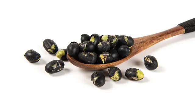 明日腊月初一，无论多忙，别忘“咬灾”：咬什么、怎么咬