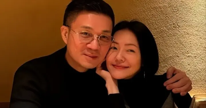 管不住“下半身”？小S老公被曝私联大S女粉丝，汪小菲跟着受牵连