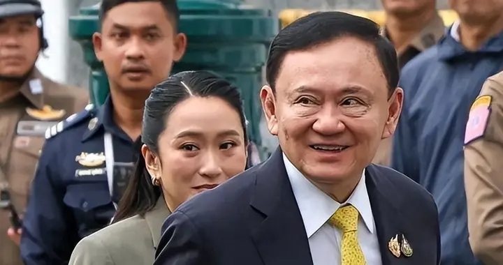 罪名全免！泰王亲自下令清账，佩通坦准备反扑，中泰关系迎来变局