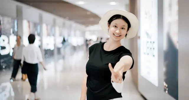 别再只看外表了：一个人真实层次，往往藏在他的“家里”