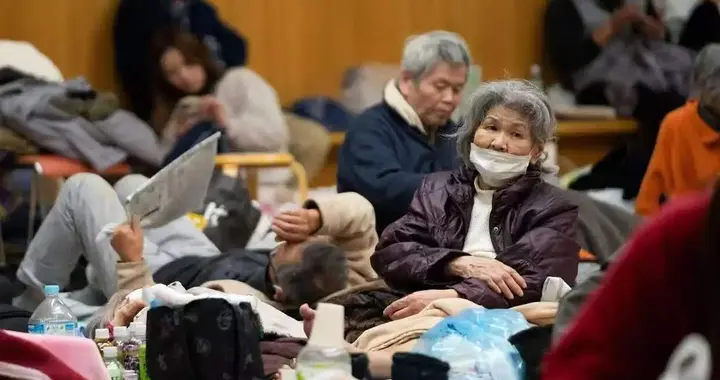 日本养老体系的崩溃，早已提醒中国：最先倒下的可能不是老人