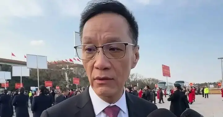 央视怒批！“绝望的文盲”丢脸到国外，冯远征的话终于有人信了