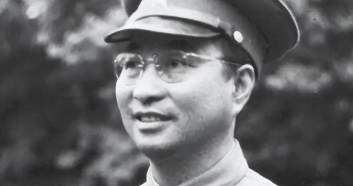 52年一名弹道专家贪污，陈赓找毛主席求情，主席：去把周总理请来