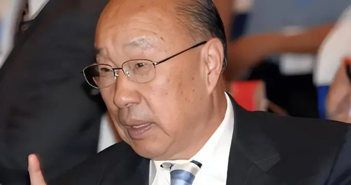 双汇创始人万隆：出轨女秘书20年，给美国输送35亿，却被儿子揭发