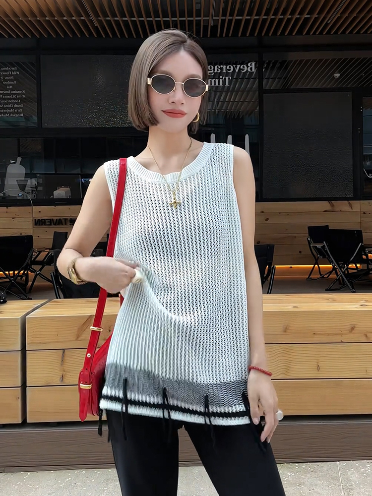 减龄慵懒风薄款针织衫高级感白色无袖T恤女