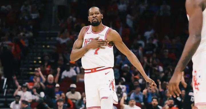 3连胜！除申京拉胯5人优秀 杜兰特27+8+战斧劈扣，火箭大胜尼克斯