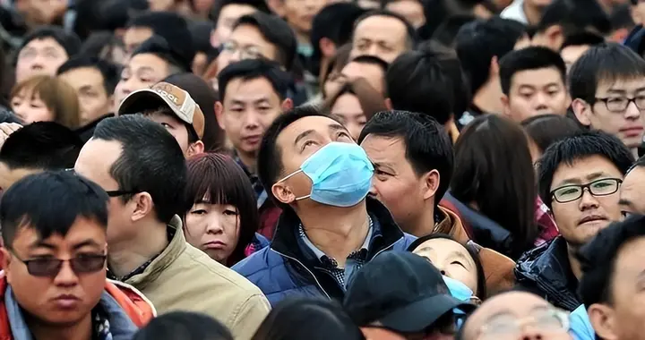 清华大学教授彭林：中国人已经陷入群体性迷失，“半人时代”横行