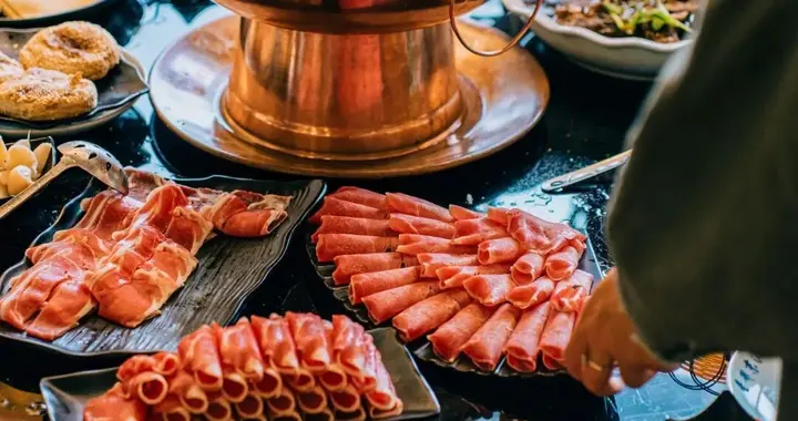 从塞北羊肉到江南甜汤，中国人的秋天到底多会吃？