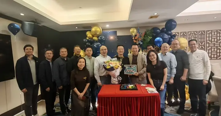 华为智界CEO官宣，智界V9集成华为全栈智能技术