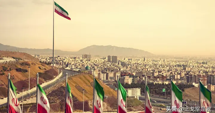 伊朗同意放弃浓缩铀储备，但美国要求将其所有浓缩铀移交给自己