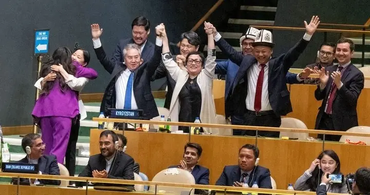 五常激烈交锋，美英法挺菲律宾，中俄支持另一国：结果令西方失望