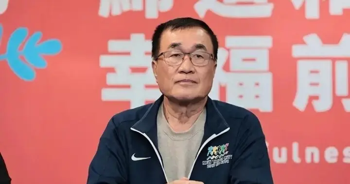 郑丽文大势已成，王金平打破沉默，尹乃菁回应来了，或重归于好？