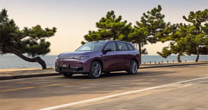 车主实话实说：零跑C10降价后碾压宋PLUS，激光雷达家用超实用