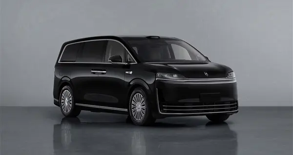 正式挑战丰田埃尔法王座 鸿蒙智行首款MPV智界V9申报