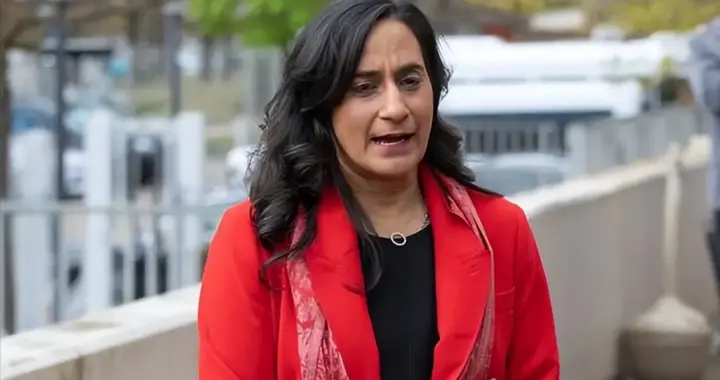 美国强援终于到了，第一个对伊朗出手的西方国家出现