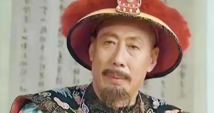 康熙爷晚年太凄凉？烟灰烫衣、记性全无 小30岁妻子一句话让人沉默