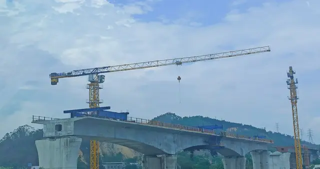 究竟高铁建在丘陵地带耗费高，还是建在穿山过岭耗资更高呢？