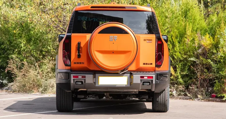 奇瑞豪华越野车亮相！顶配42.99W，华为智驾+三把锁，豹8压力来了