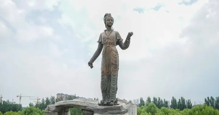 一代才女，曾被“荡妇羞辱”