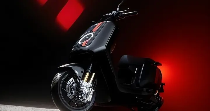 4年累亏5亿，股价暴跌！昔日“电驴界爱马仕”，如今正断臂求生